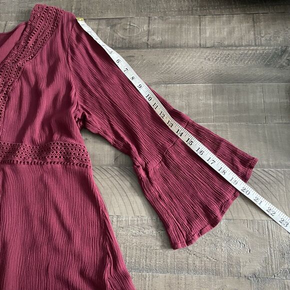Torrid  Flowy Top, 3/4 sleeve with lace detail Maroon Size 2 - Picture 11 of 16